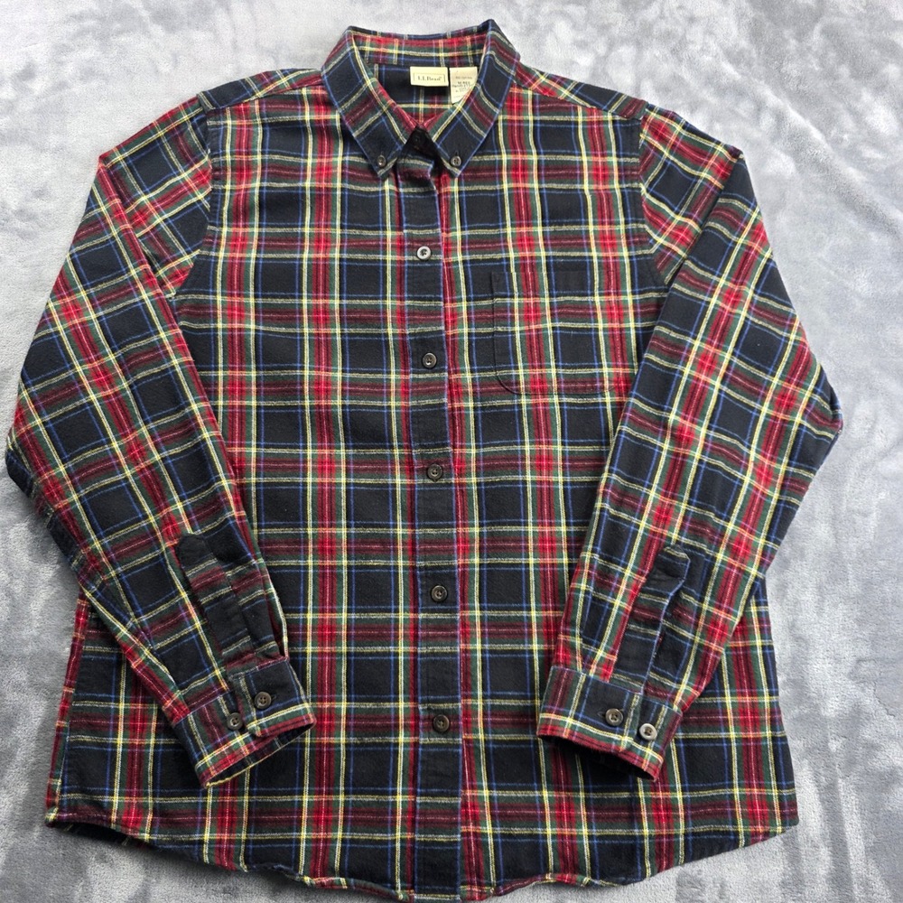 LL Bean Flannel Shirt Womens M Black Red Plaid Long Sleeve Cotton Outdoors